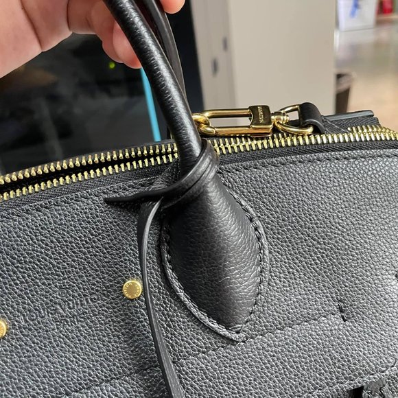 Auth Louis Vuitton Pont-Neuf Like New Discontinued - Picture 9 of 13